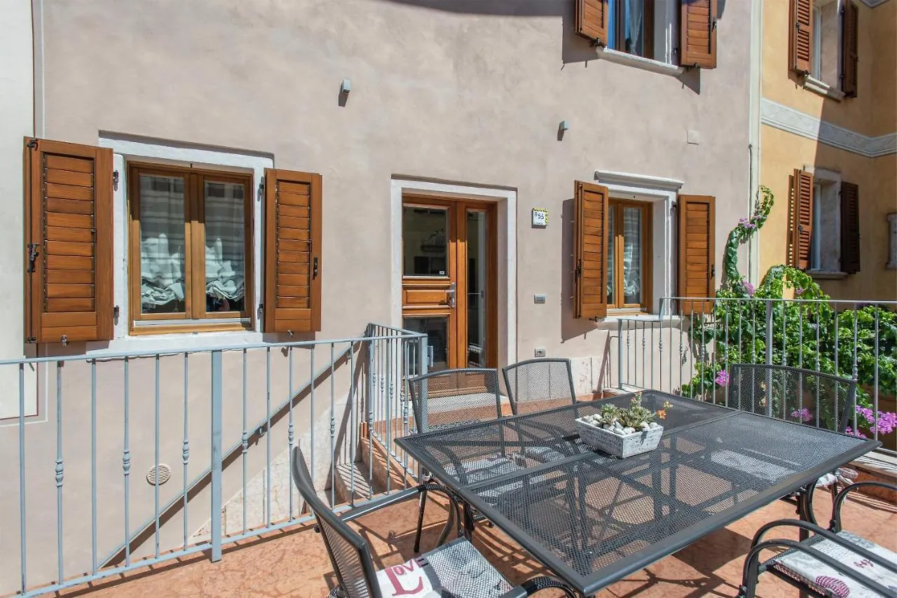 Casa Martinelli Villa Limone sul Garda Italien